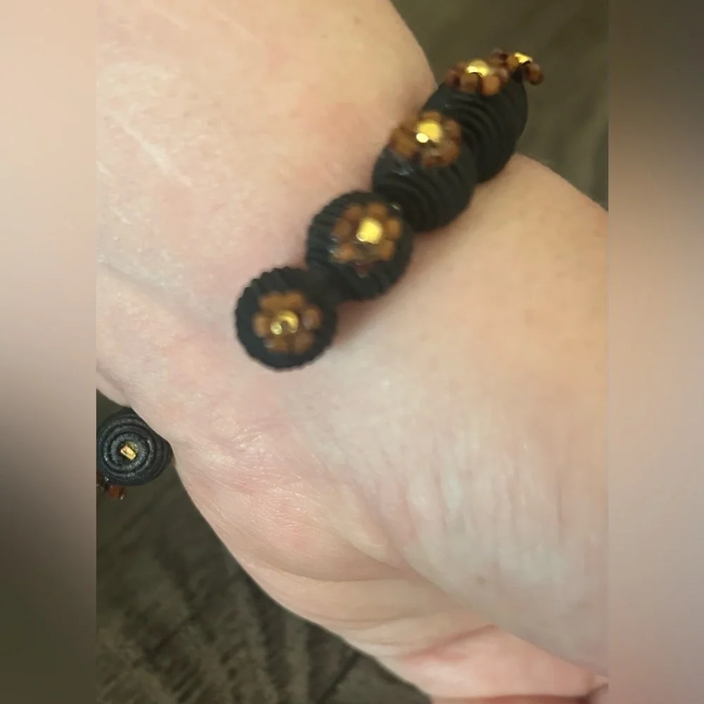 Anthropologie Suzanna Dai Beaded Floral Cuff NWOT! - Picture 11 of 11